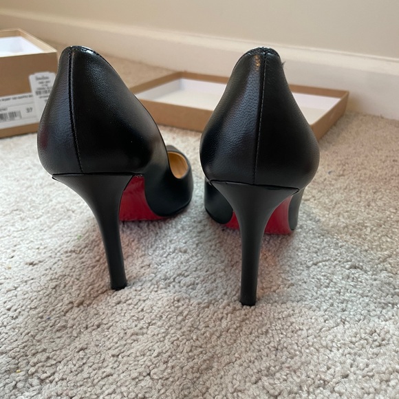 Pre-Owned Christian Louboutin Black Leather Pumps US7 - Picture 7 of 10